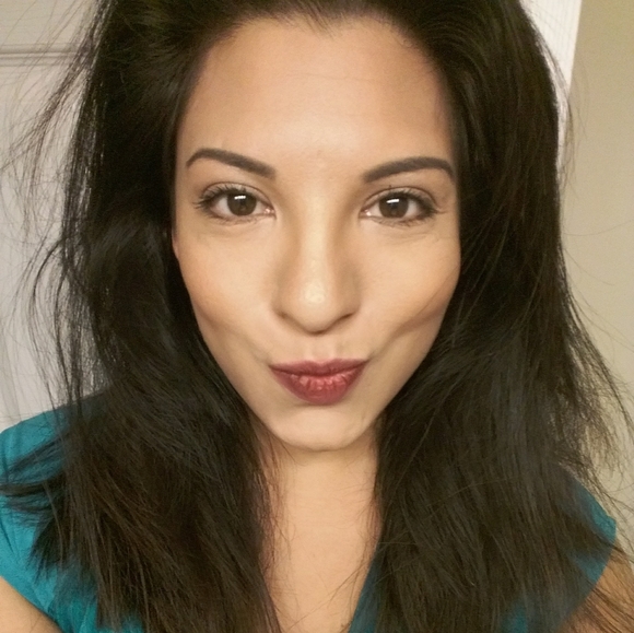 Meet your Posher, Maria - Picture 2 of 6